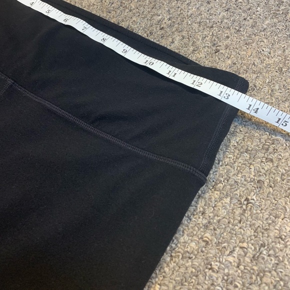 Athleta Black Capri Leggings Women’s Size Medium - Picture 3 of 6